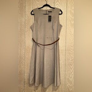 NWT Tommy Hilfiger women’s 14 Light Gray Sleeveless Midi Dress with Brown Belt